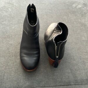 Toms Women’s shoes